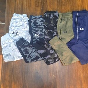 Lot of Boys Under Armour Jogger Pants